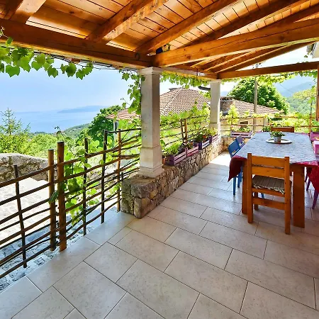 Holiday home Holiday Brituh Veprinac